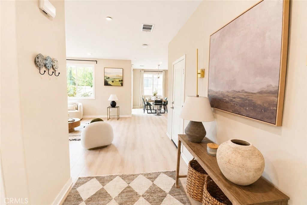 42 Gable Ct