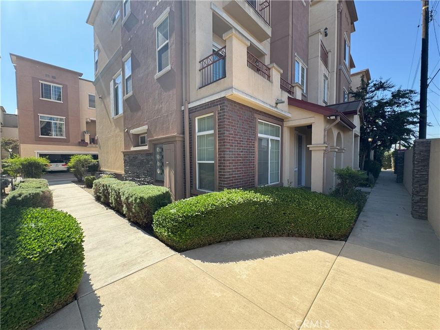 Nestled within a gated community, this stunning end-unit home is truly move-in ready with fresh interior paint throughout. The open and spacious floor plan offers both comfort and functionality, featuring a private en suite bedroom on the main level and a generous primary suite upstairs. Sun-filled living spaces flow seamlessly, highlighting beautiful mountain views from select areas. Conveniently located near shopping, dining, and easy freeway access, this home perfectly blends privacy, modern style, and everyday convenience.