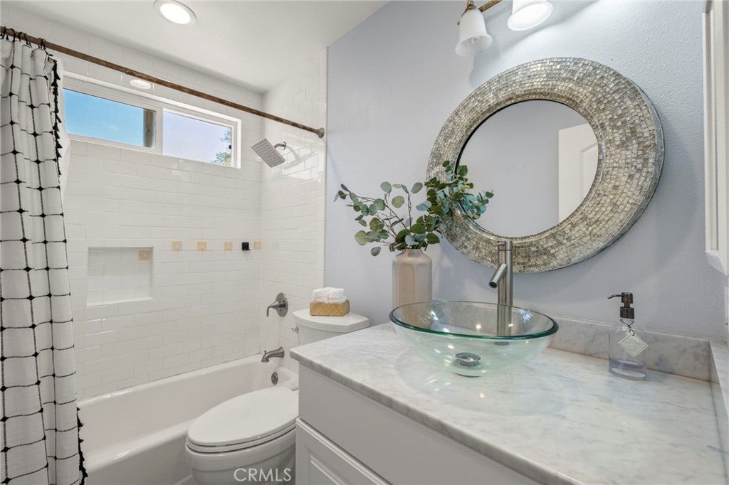 2332 Vista Huerta, Newport Beach CA 92660 - Photo 27