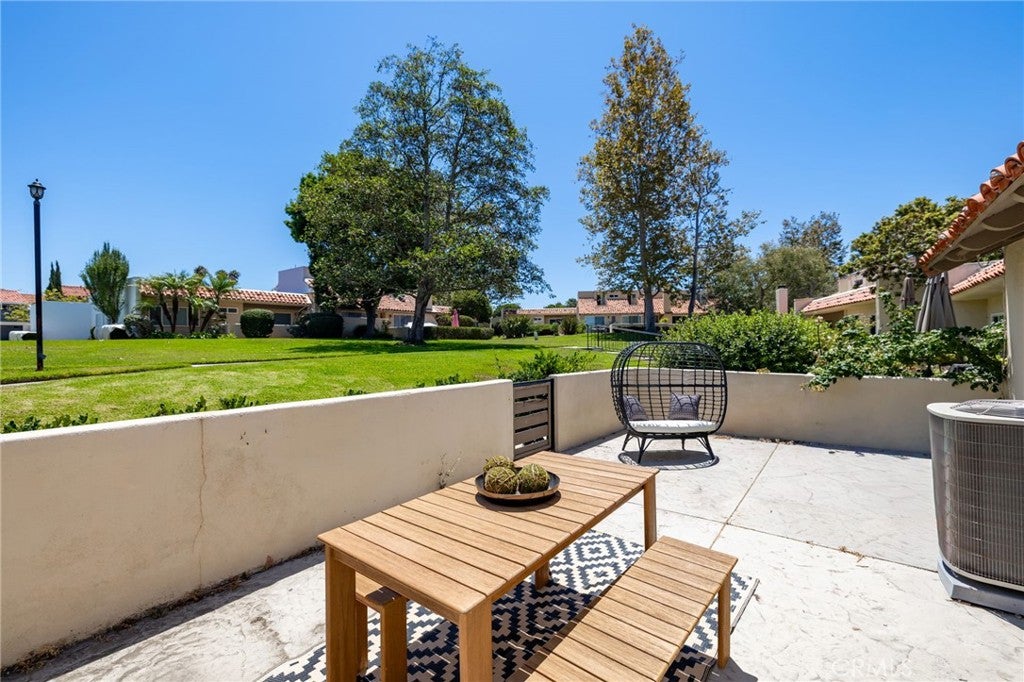 2332 Vista Huerta, Newport Beach CA 92660 - Photo 34