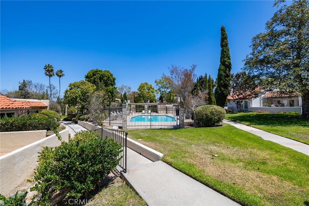 2332 Vista Huerta, Newport Beach CA 92660 - Photo 36