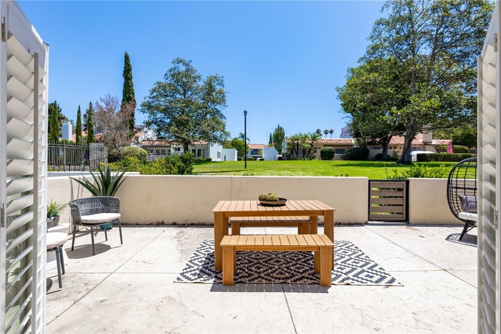2332 Vista Huerta, Newport Beach CA 92660 - Photo 33