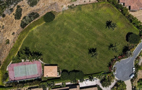 Photo of 5910 Ladys Secret Ct CT, Rancho Santa Fe, CA 92067 (MLS # NDP2606438)
