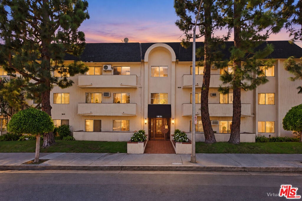 Photo of 1831 Prosser Avenue #307, Los Angeles, CA 90025 (MLS # 26875511)