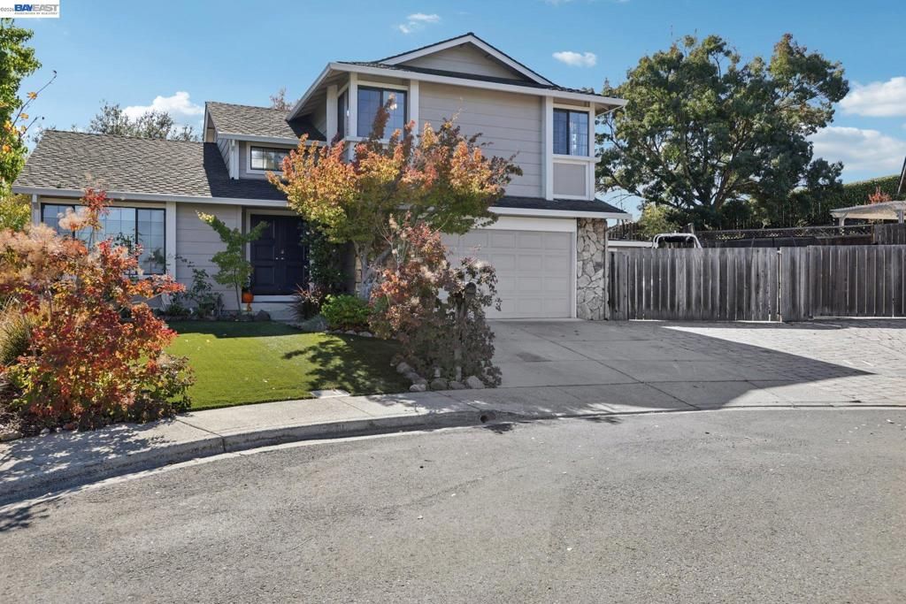 Photo of 300 Lodgepole Ct Ct, Martinez, CA 94553 (MLS # 41131268)