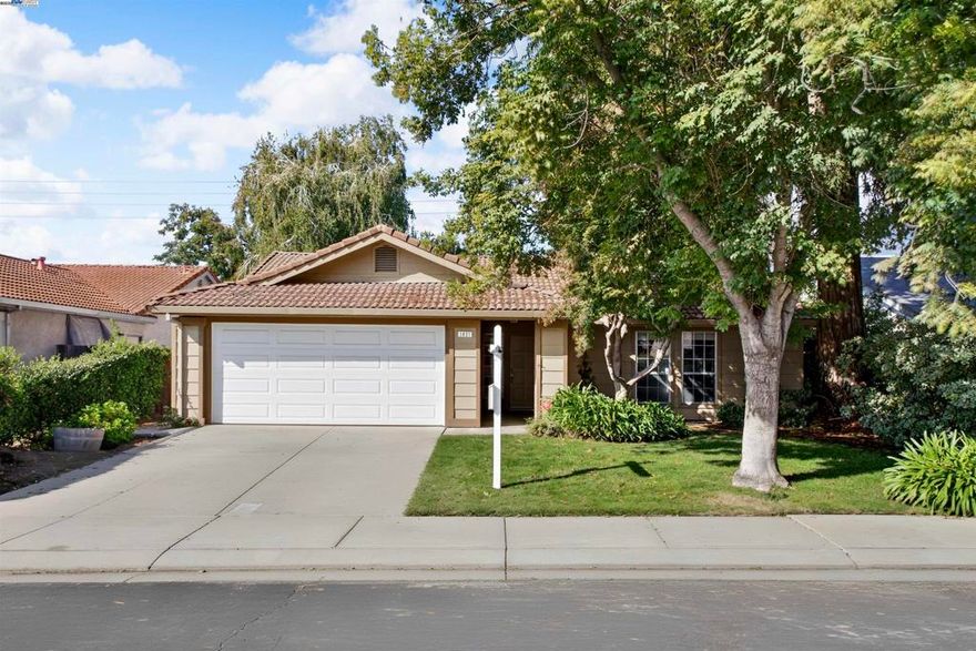 Opportunity Awaits on July Court! Bring your tools and vision to this 3-bedroom, 2-bath home tucked away on a quiet Modesto cul-de-sac. With a functional floor plan, this property offers tremendous potential for the right buyer. Featuring an open living area, vaulted ceilings, and a spacious lot, this home is ready for a new owner with a vision - perfect for investors, contractors, or anyone looking to build sweat equity. The yard is a blank canvas ready to be transformed. Conveniently located near parks, schools, shopping, and freeway access, in an established neighborhood.