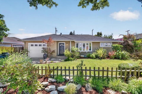Photo of 898 Lois Avenue, Sunnyvale, CA 94087 (MLS # ML82058940)