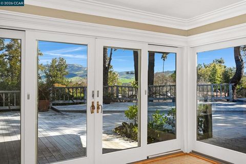 Tiny photo for 221 221 Loch Lomond Way Way, Danville, CA 94526 (MLS # 41125406)