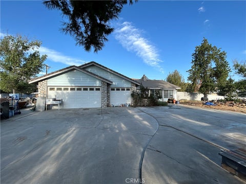 Photo of 549 Reservoir Road, Mentone, CA 92359 (MLS # IG26230226)