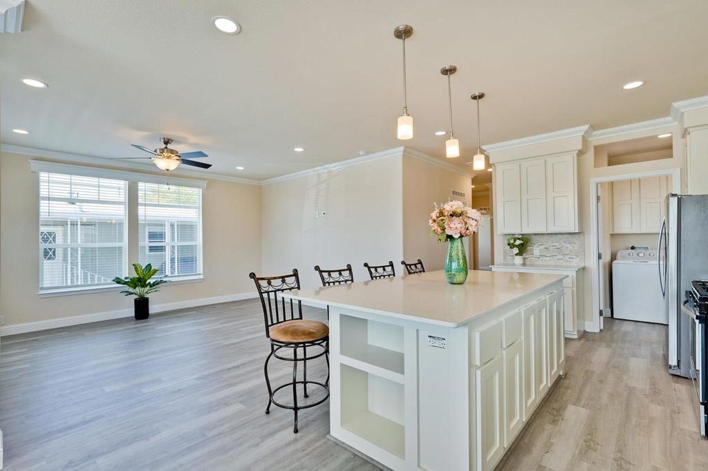 1225 Vienna Drive