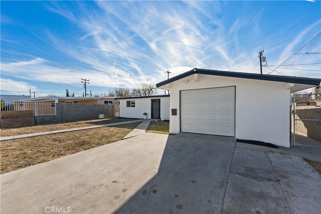 44745 3rd E