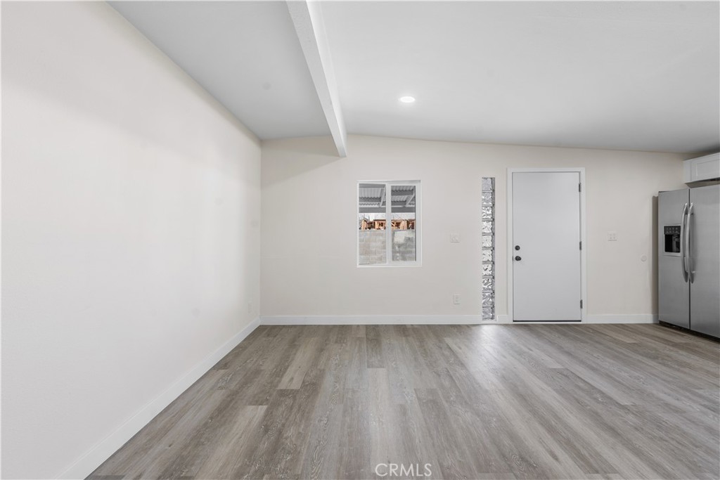44745 3rd E