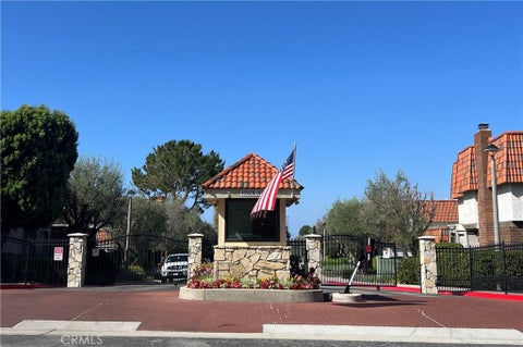 Photo of 27943 Ridgebluff Court, Rancho Palos Verdes, CA 90275 (MLS # PV26200189)