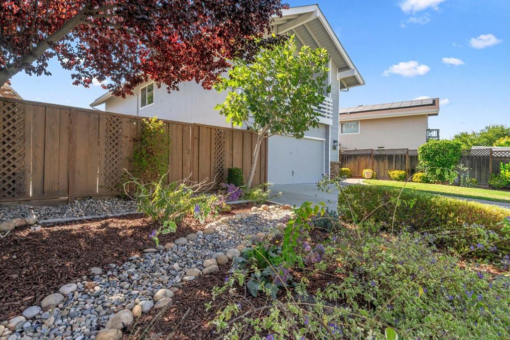 6273 Mountford Drive