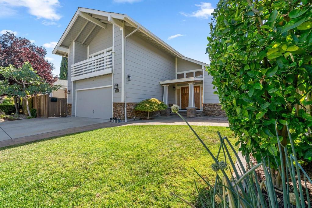 6273 Mountford Drive