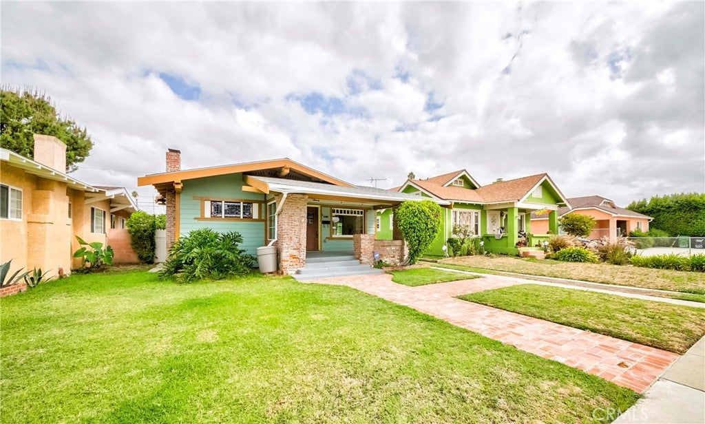 1705 W 52nd