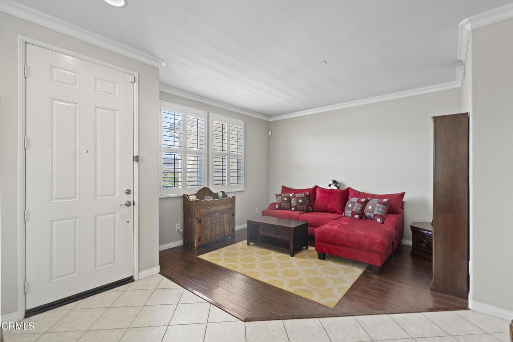 1800 E Lakeshore Drive 1306