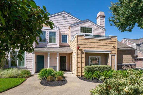 Photo of 158 Positano Circle, Redwood City, CA 94065 (MLS # ML82061972)