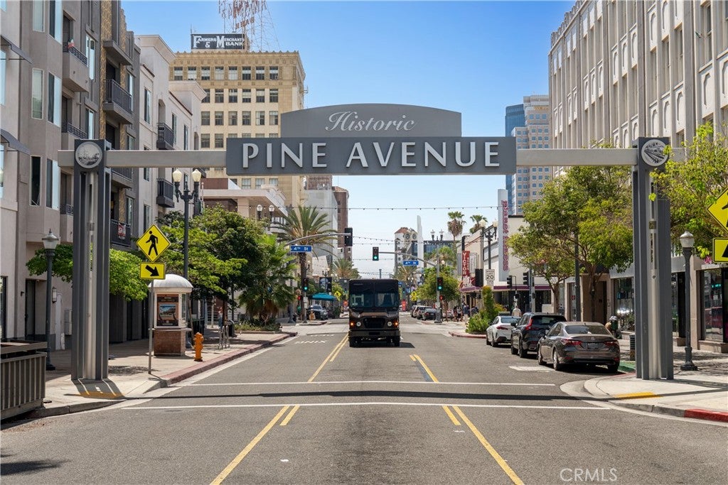 433 Pine Avenue 100