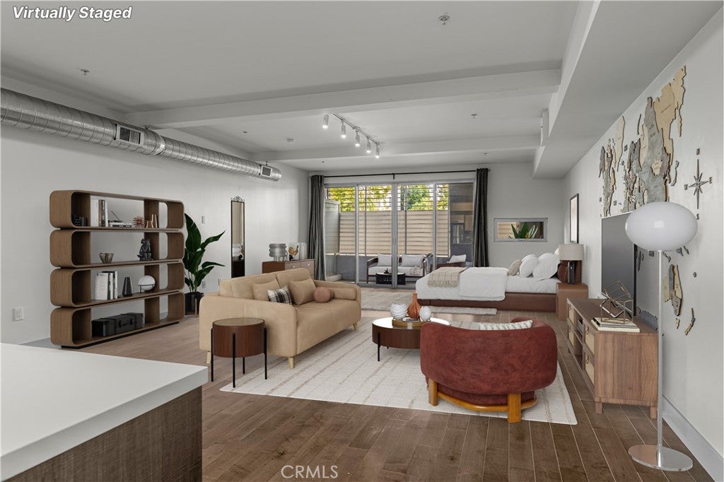 433 Pine Avenue 100