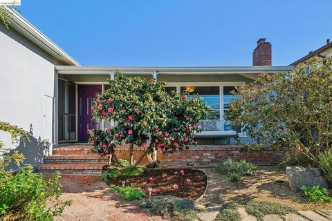 Photo of 5830 Sutter Ave Ave, Richmond, CA 94804 (MLS # 41127988)