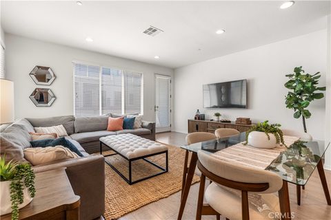 5560 Boardwalk 105 Hawthorne CA 90250