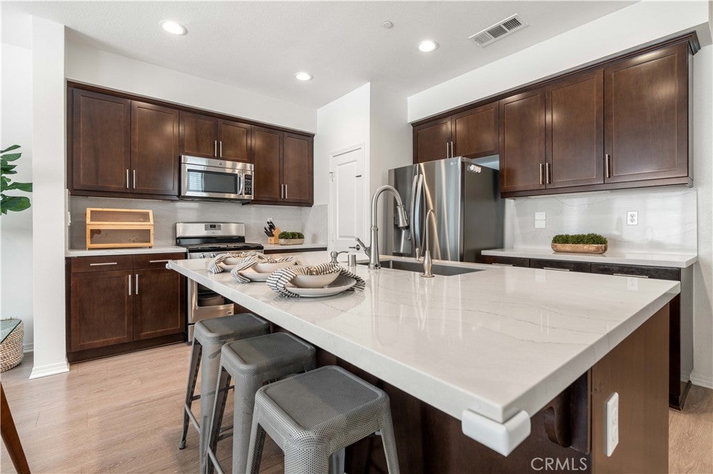 5560 Boardwalk 105, Hawthorne CA 90250