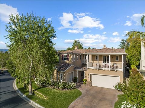 Photo of 27018 Woodlands Dr Dr, Valencia, CA 91355 (MLS # SR26075210)