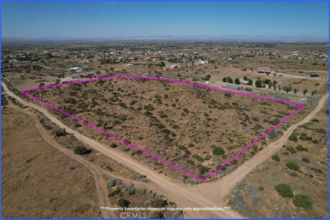 Photo of 8 AC Mesquite Street, Phelan, CA 92371 (MLS # HD26141287)