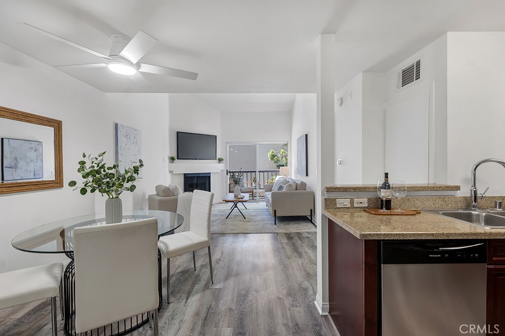 21500 Burbank 316