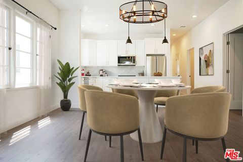 Photo of 425 N Stanley Avenue, Los Angeles, CA 90036 (MLS # 25607011)