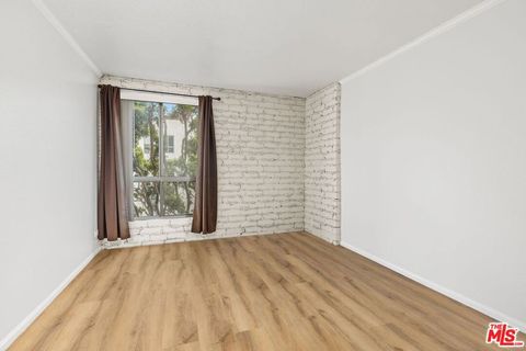 Tiny photo for 1440 VETERAN Avenue #404, Los Angeles, CA 90024 (MLS # 26672135)
