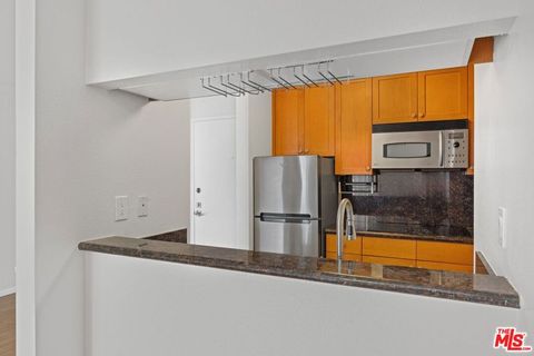 Tiny photo for 1440 VETERAN Avenue #404, Los Angeles, CA 90024 (MLS # 26672135)