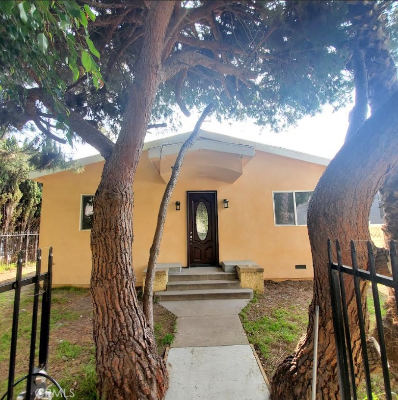 3765 Globe Avenue