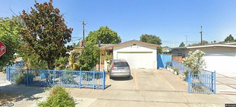 Photo of 4071 Ezie Street, San Jose, CA 95111 (MLS # ML82048639)