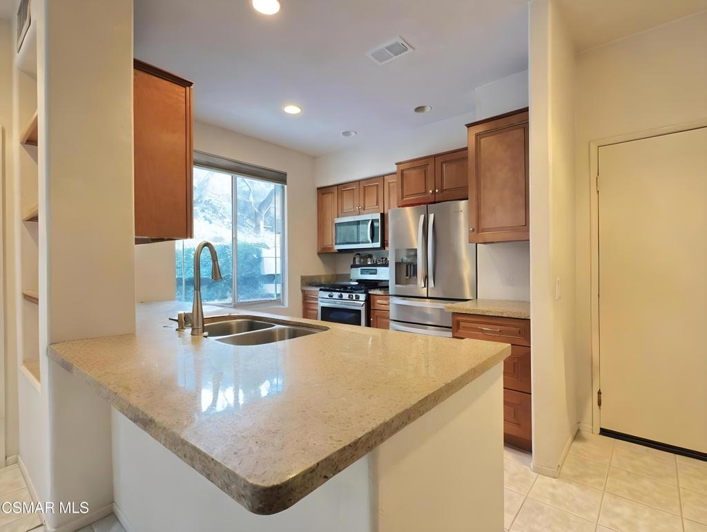 23605 Muir Trail 78