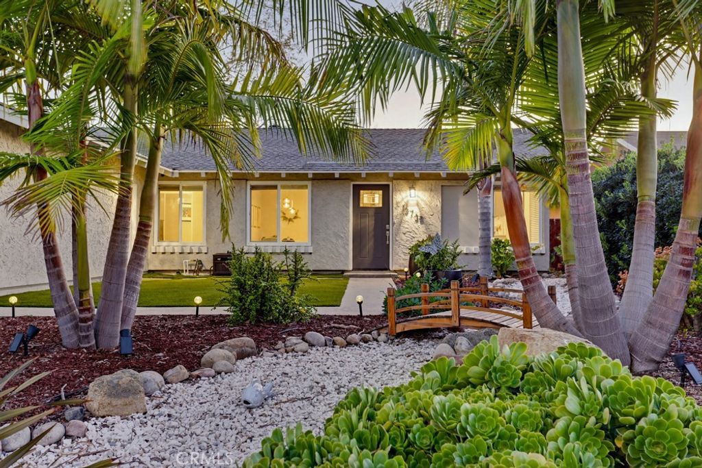 Photo of 13735 Fairgate Dr, Poway, CA 92064 (MLS # CV26047295)