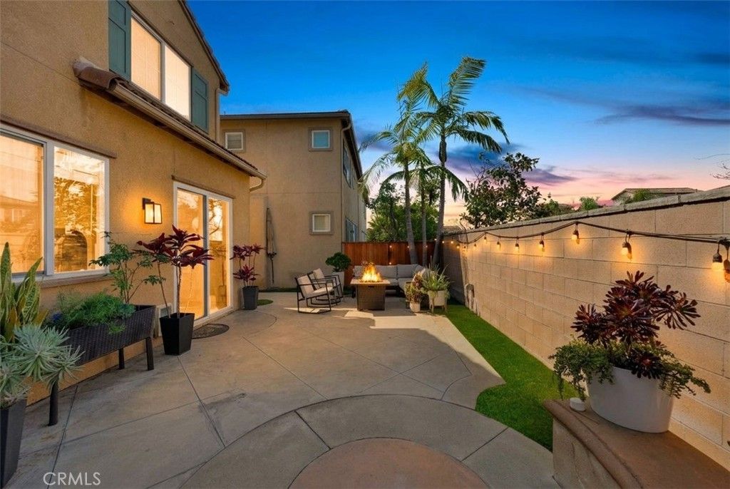 Photo of 271 W Sparkleberry Ave, Orange, CA 92865 (MLS # PW26052691)