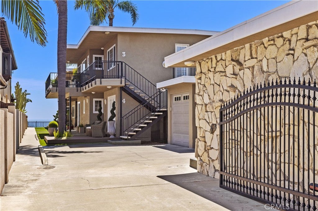24322 Santa Clara Avenue 4