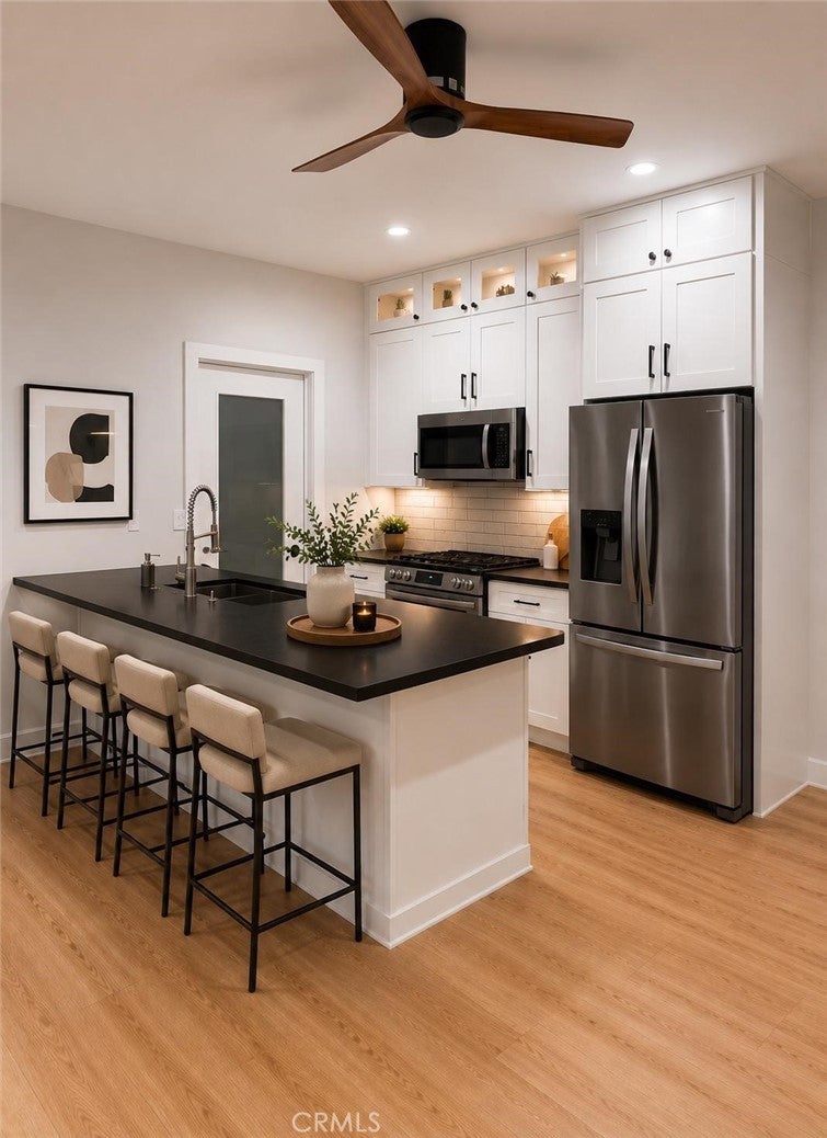2039 Casa Grande Street, Pasadena CA 91104