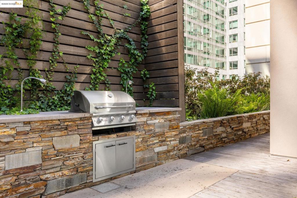 SOMA - Residential