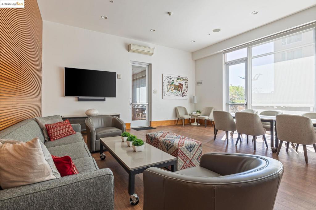SOMA - Residential