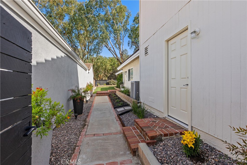 24851 Woodside