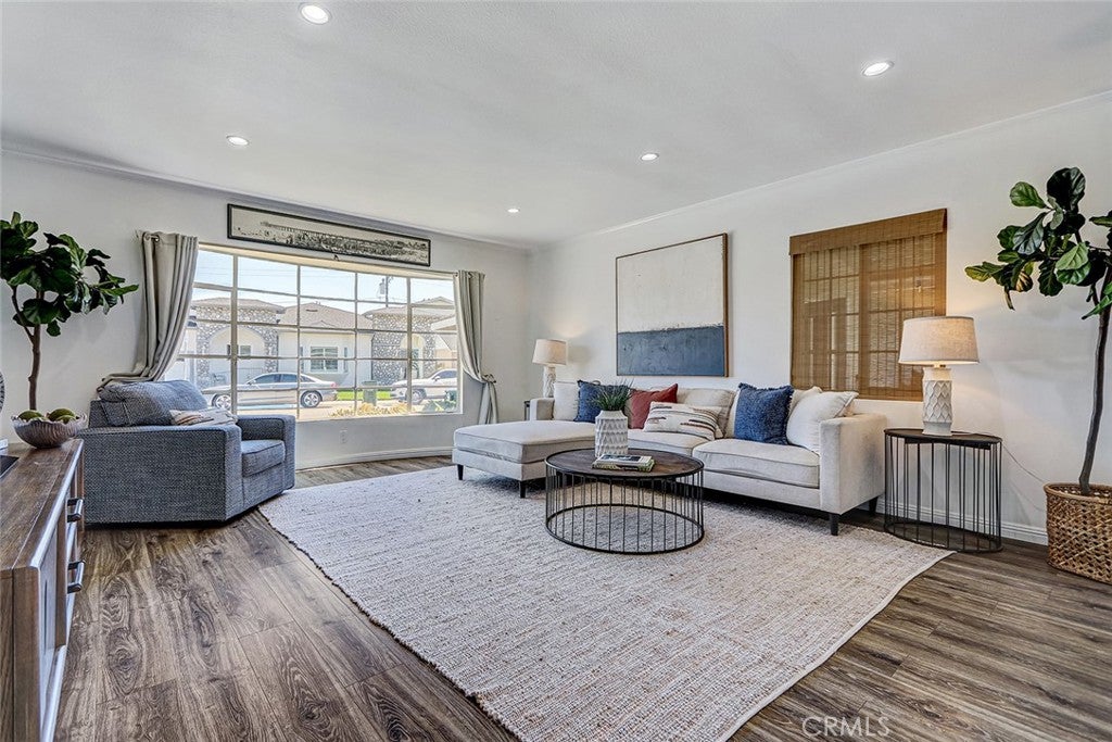 12509 Manor
