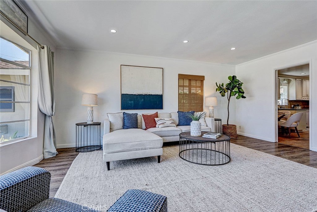 12509 Manor
