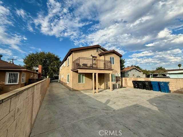 3856 W 108th