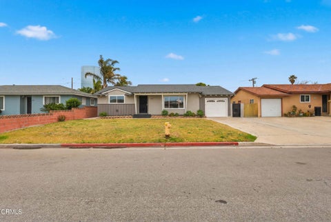Tiny photo for 259 Vanderbilt Drive, Oxnard, CA 93036 (MLS # V1-36410)