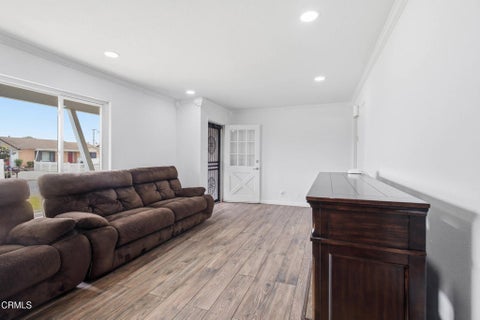Tiny photo for 259 Vanderbilt Drive, Oxnard, CA 93036 (MLS # V1-36410)