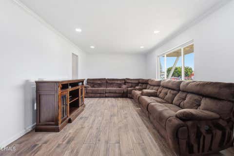 Tiny photo for 259 Vanderbilt Drive, Oxnard, CA 93036 (MLS # V1-36410)