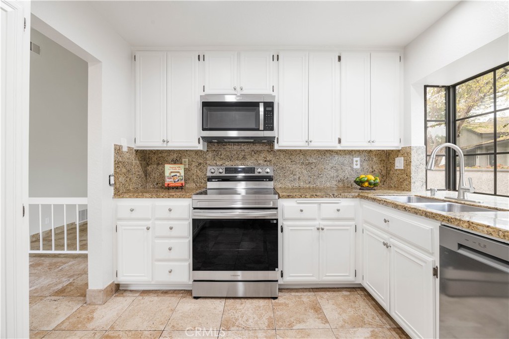 Ridge Townhomes Bren (RB) - Residential Lease